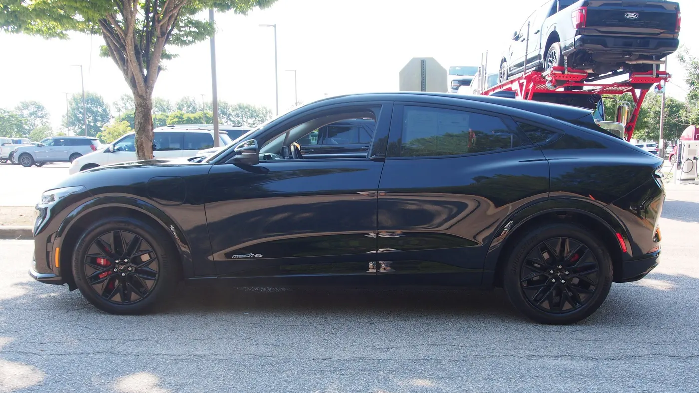 2025 Ford Mustang Mach-E Premium