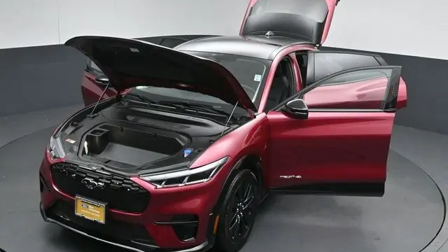2025 Ford Mustang Mach-E Premium
