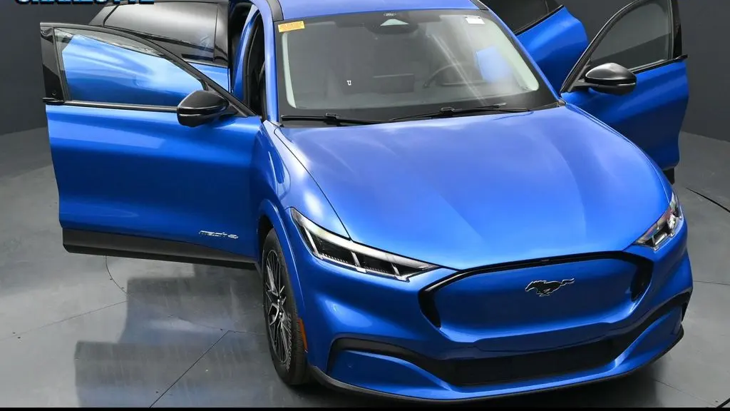 2025 Ford Mustang Mach-E Premium