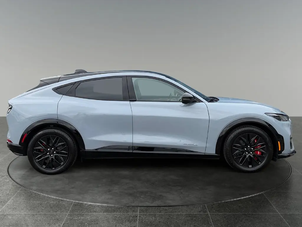 2025 Ford Mustang - $43,999