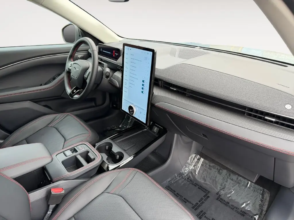 2025 Ford Mustang - $43,999