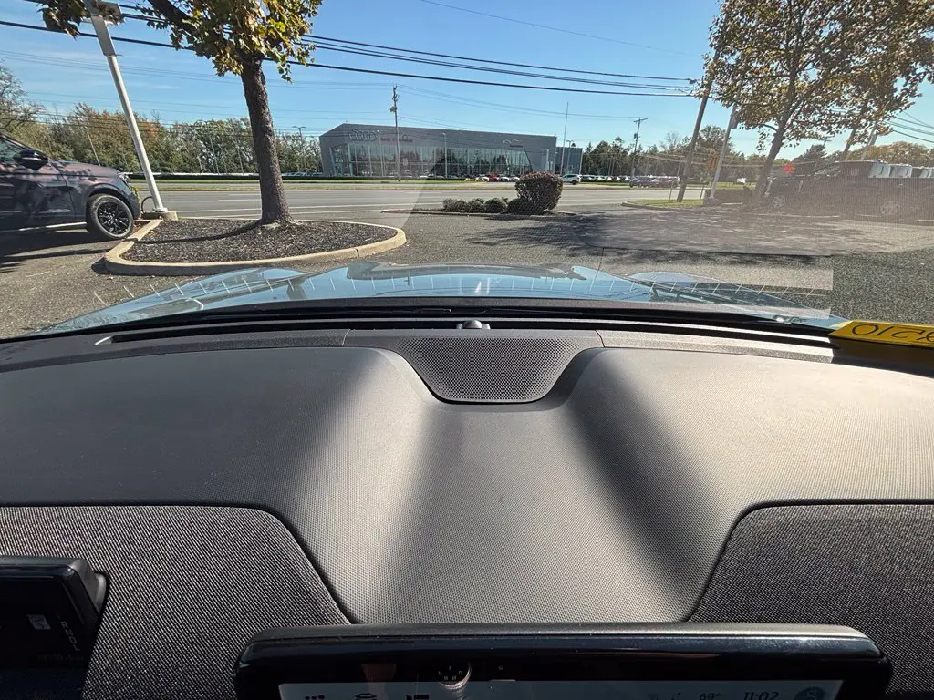 2023 Ford Mustang - $37,995