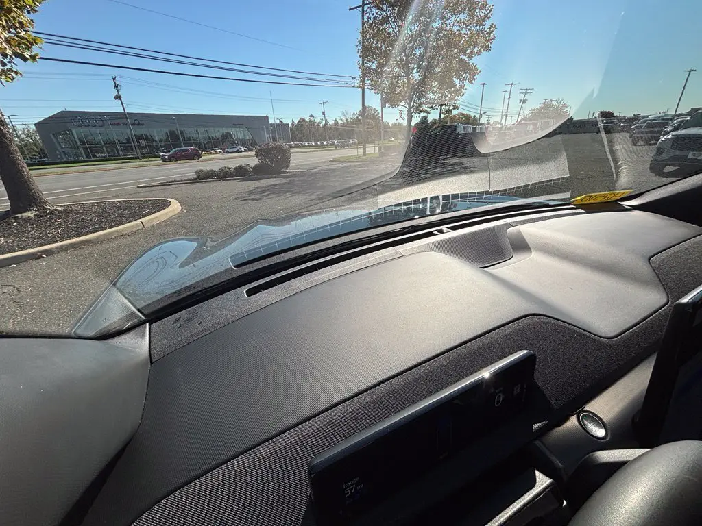 2023 Ford Mustang - $37,995