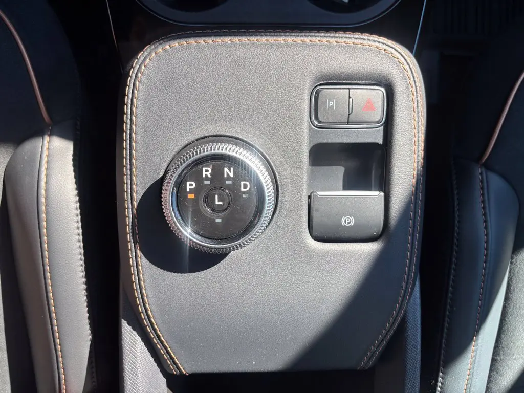2023 Ford Mustang - $37,995