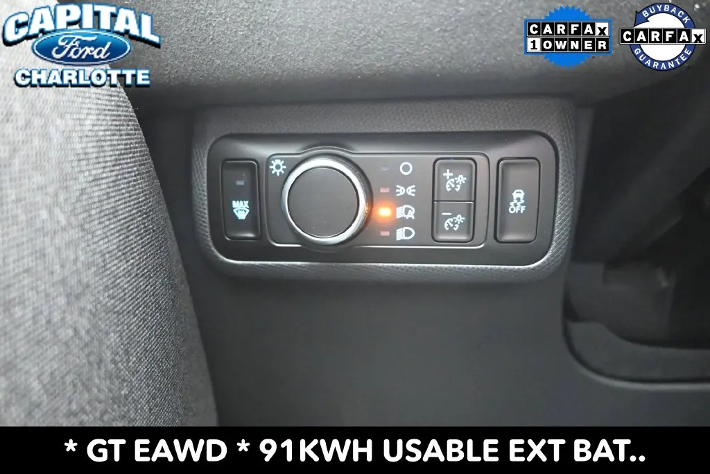 2023 Ford Mustang - $32,898
