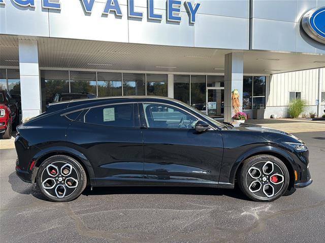 2023 Ford Mustang - $32,400