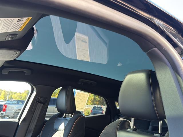 2023 Ford Mustang - $32,400