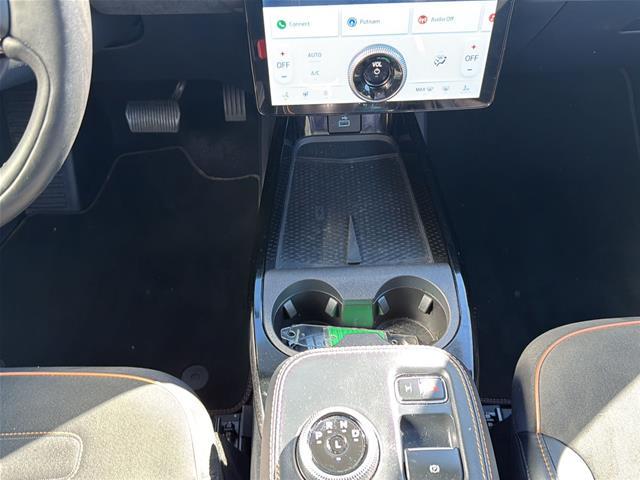 2023 Ford Mustang - $32,400