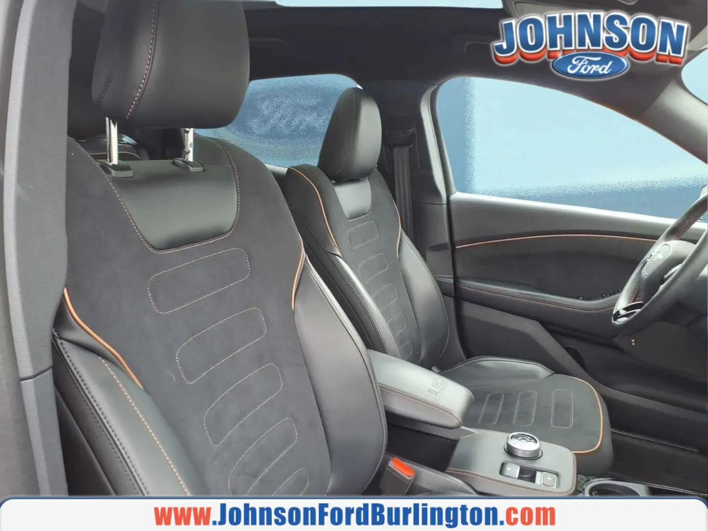 2023 Ford Mustang - $35,988
