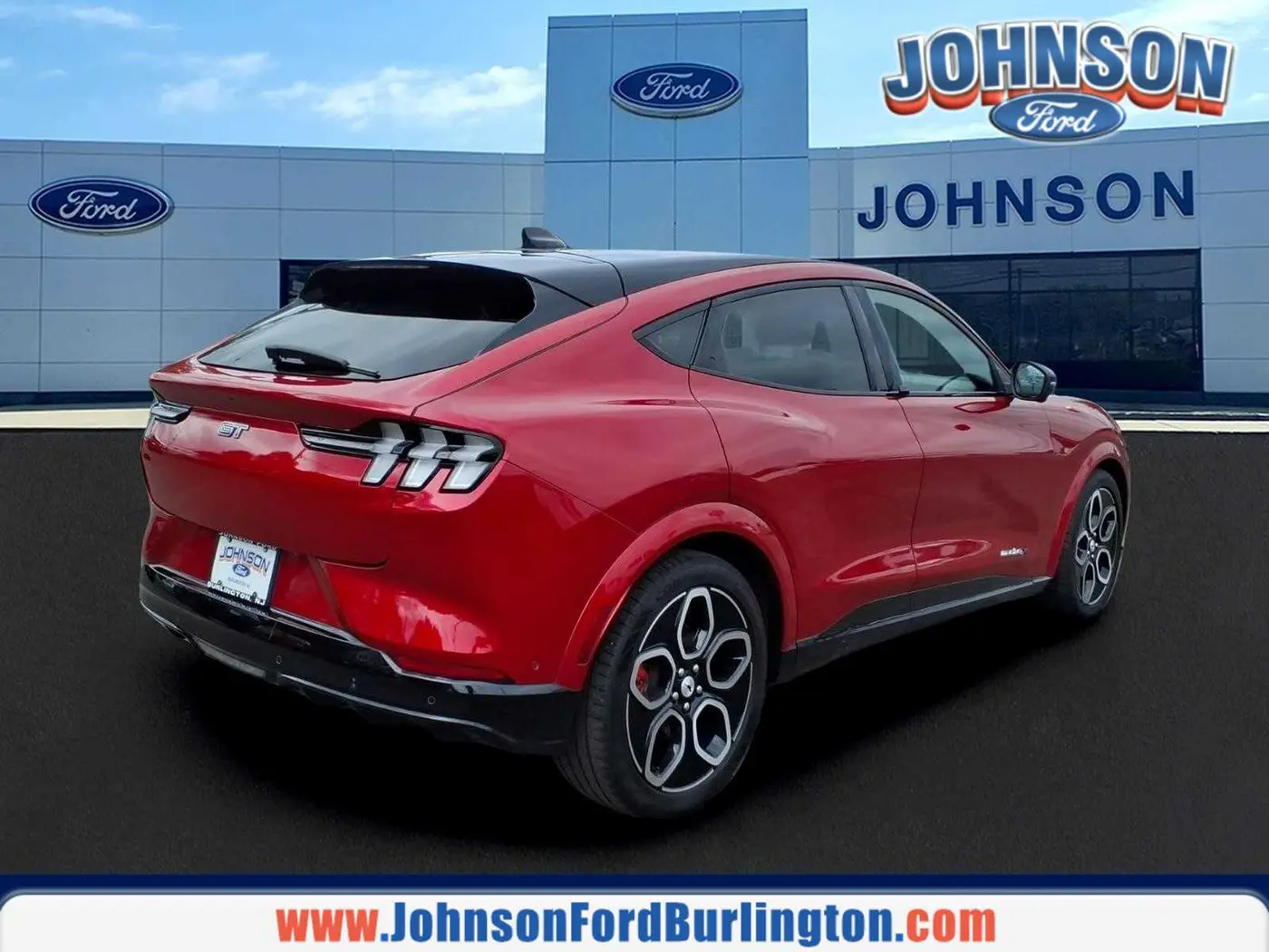 2023 Ford Mustang - $35,988