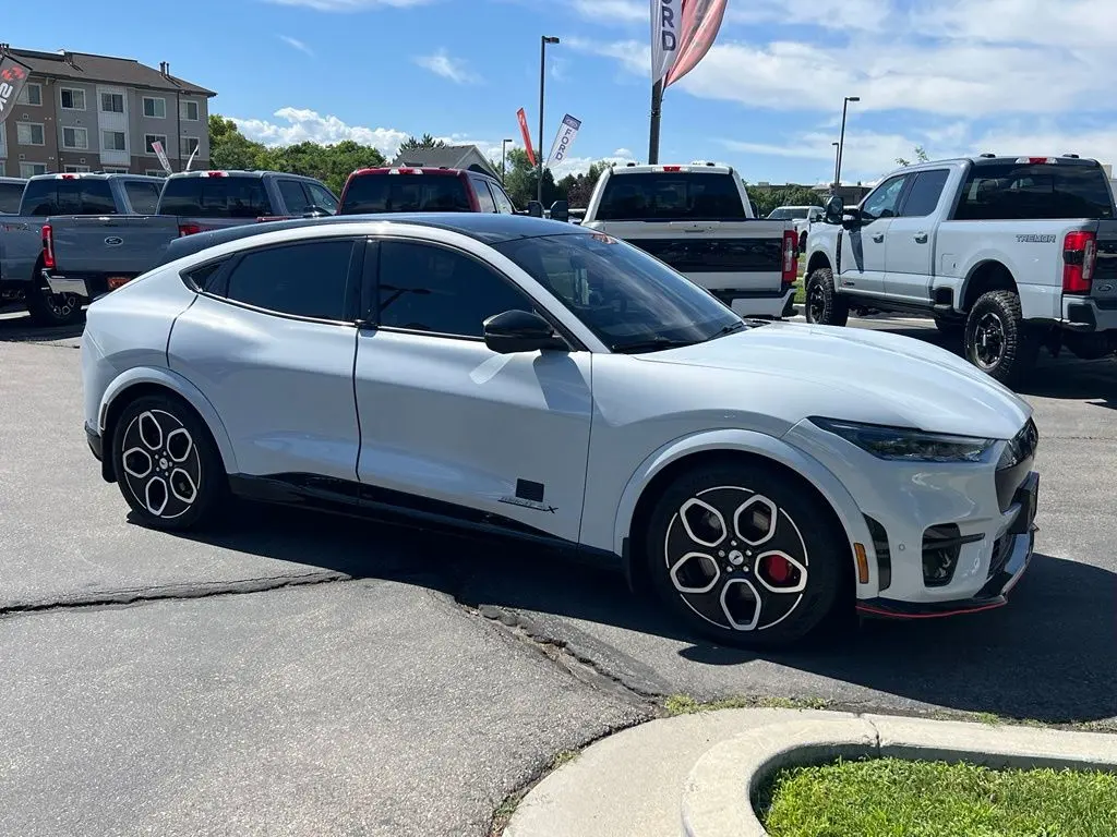 2023 Ford Mustang - $35,750