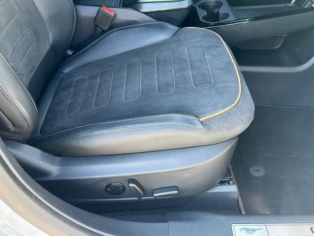 2023 Ford Mustang - $35,750