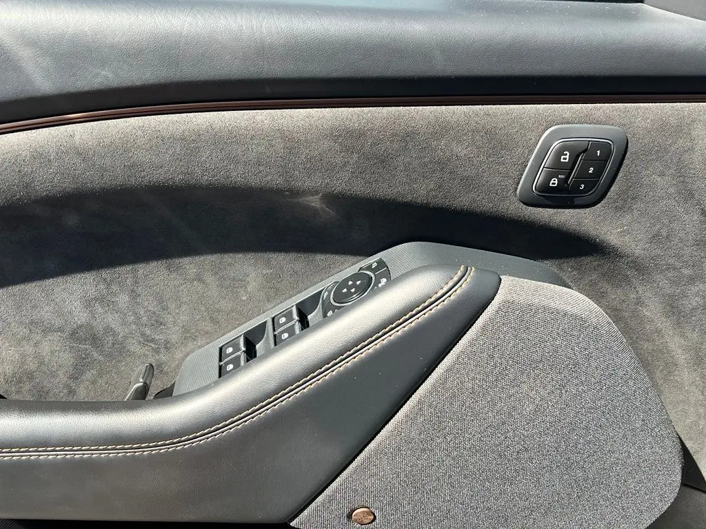 2023 Ford Mustang - $35,750