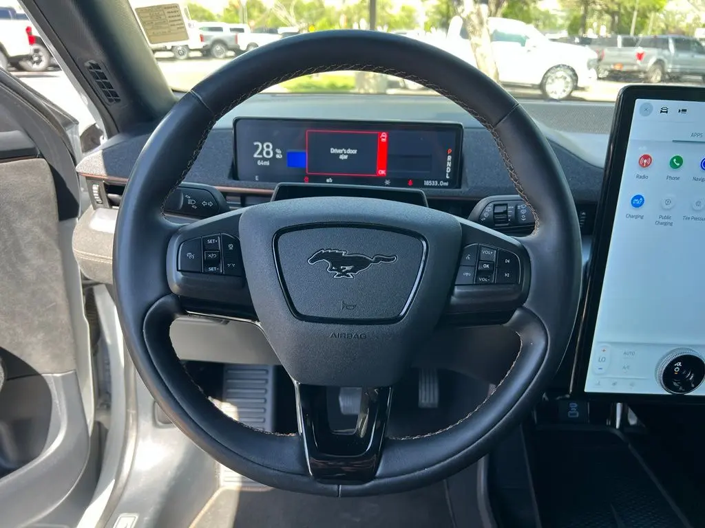 2023 Ford Mustang - $35,750