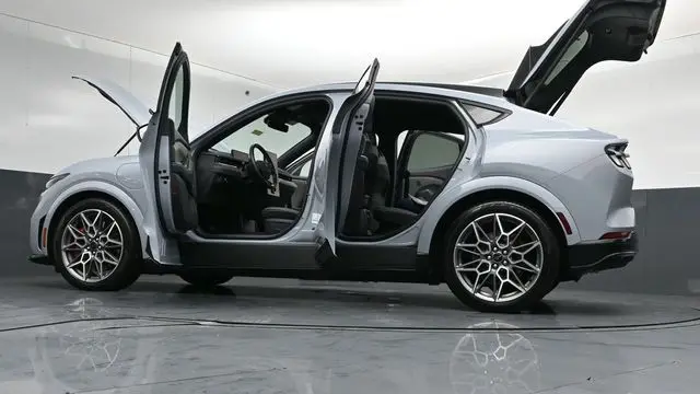 2025 Ford Mustang Mach-E GT