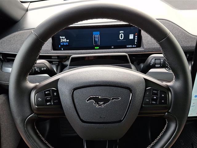 2023 Ford Mustang - $34,290