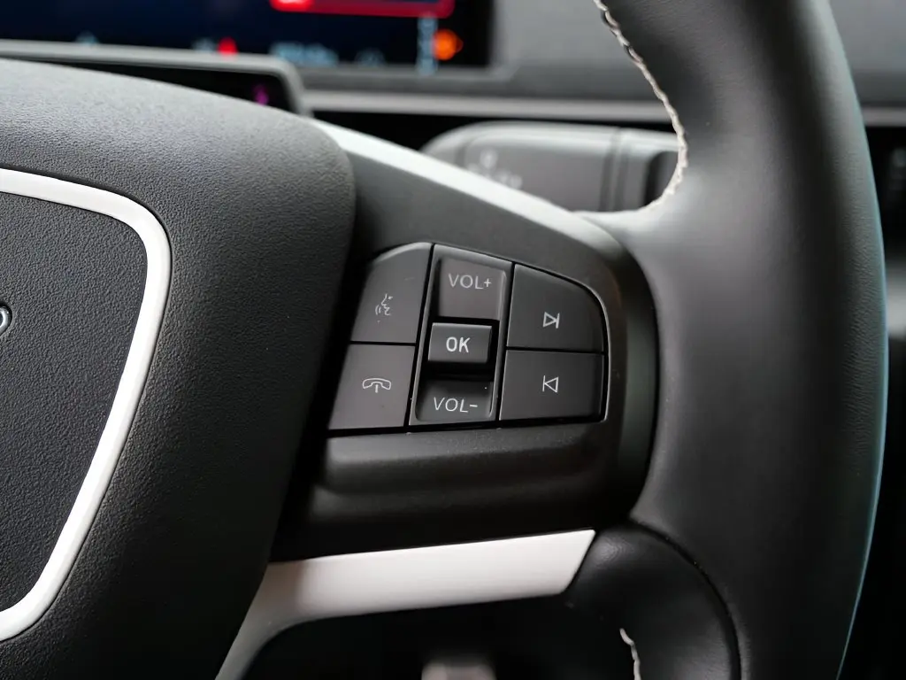 2025 Ford Mustang - $44,348