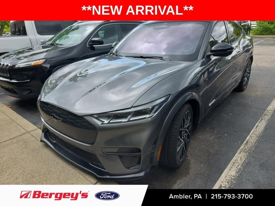 2023 Ford Mustang - $36,955
