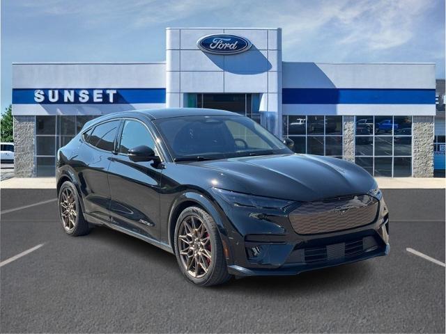 2024 Ford Mustang - $35,300