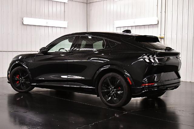 2025 Ford Mustang - $39,582
