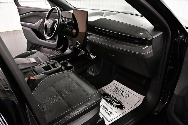 2025 Ford Mustang - $39,582
