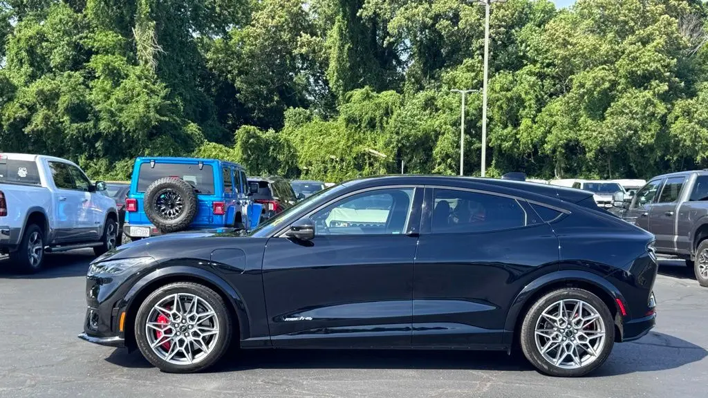 2025 Ford Mustang Mach-E GT