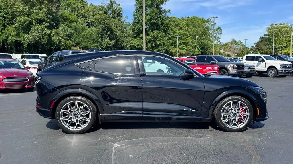 2025 Ford Mustang Mach-E GT