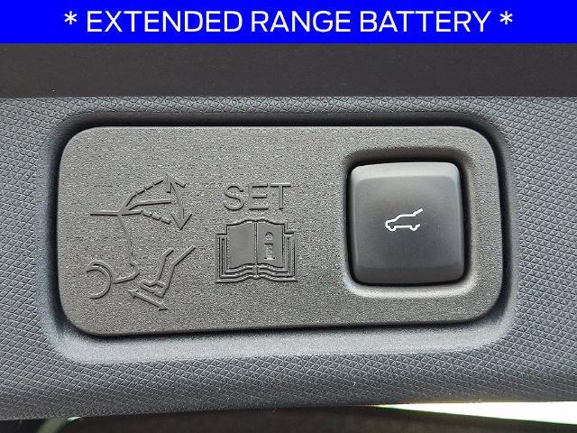 2023 Ford Mustang - $33,450
