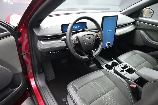 2025 Ford Mustang - $40,999