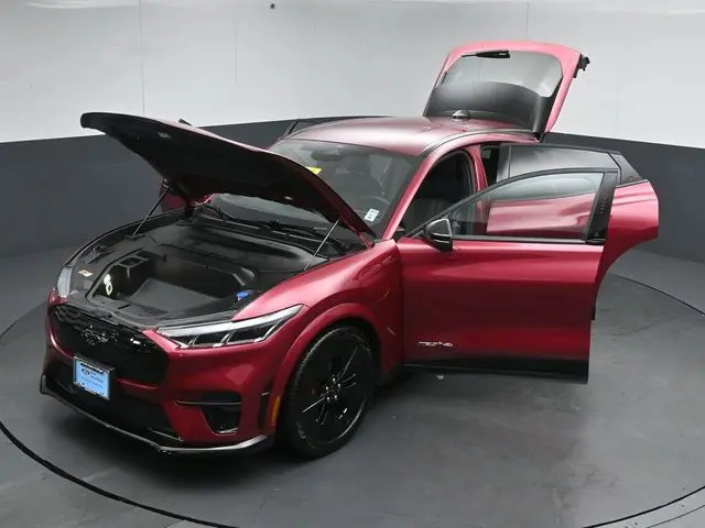 2025 Ford Mustang - $40,999