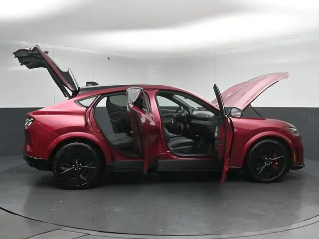 2025 Ford Mustang - $40,999