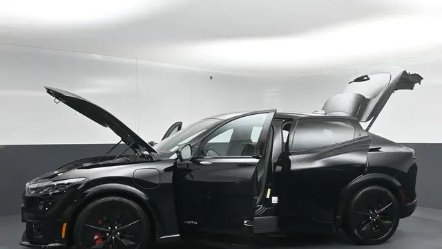 2025 Ford Mustang Mach-E GT