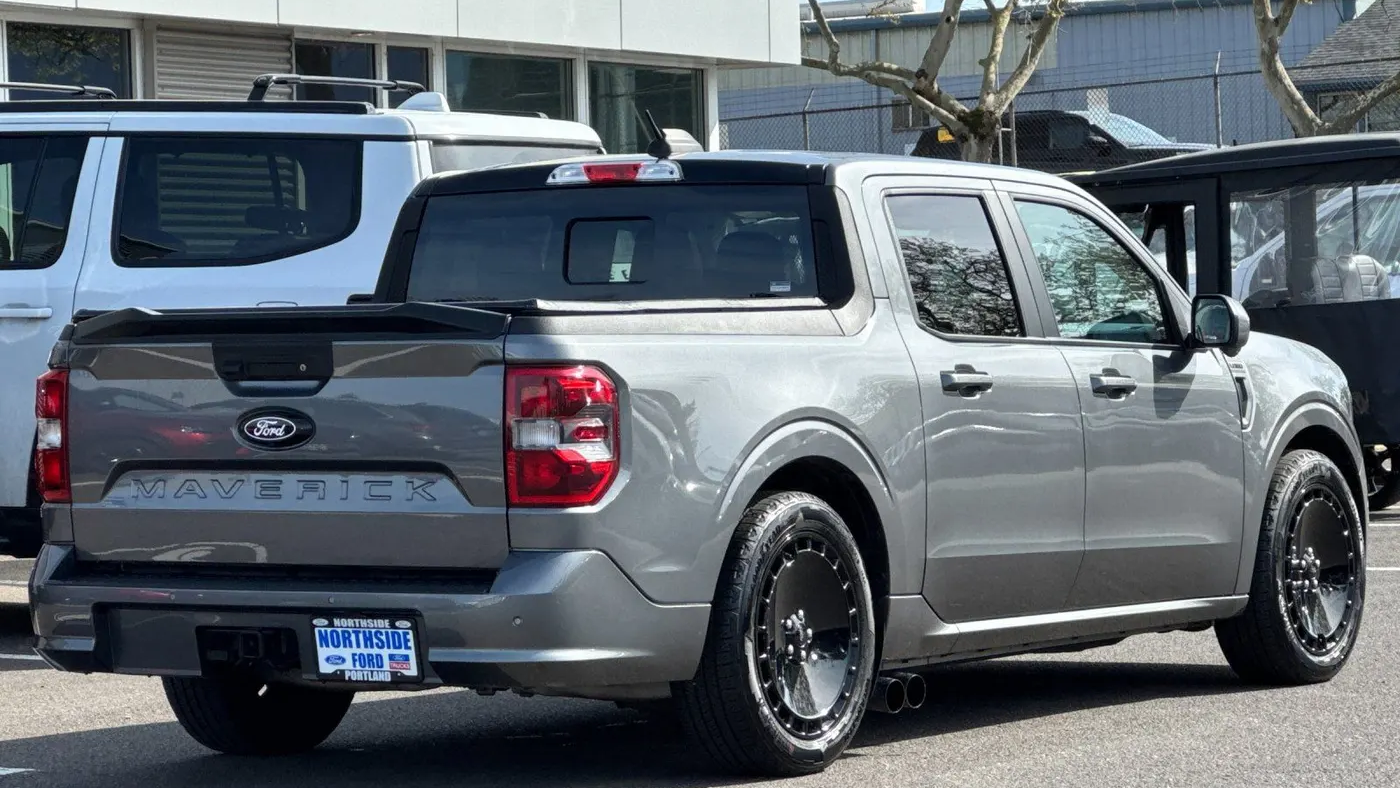 2025 Ford Maverick Lobo