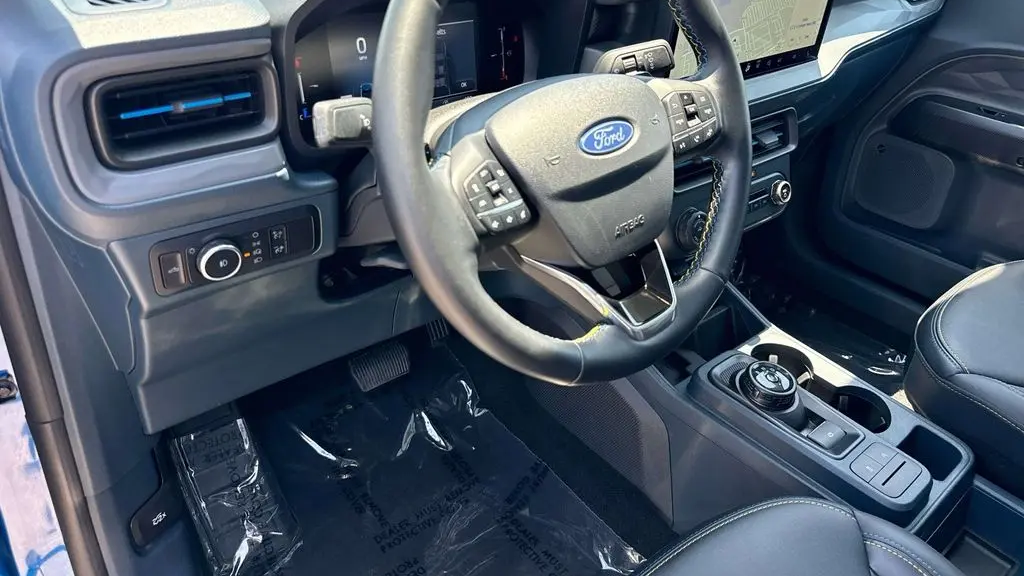 2025 Ford Maverick Lobo