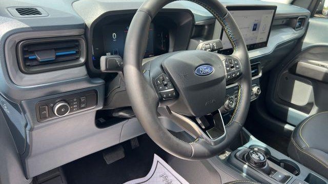 2025 Ford Maverick Lobo