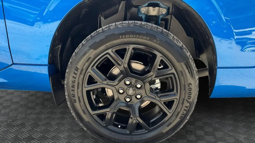 2025 Ford Maverick Lobo