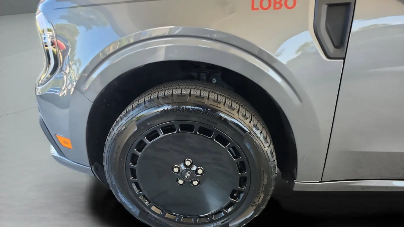 2025 Ford Maverick Lobo