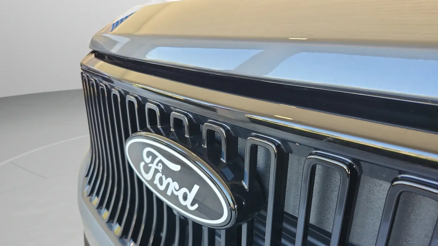 2025 Ford Maverick Lobo