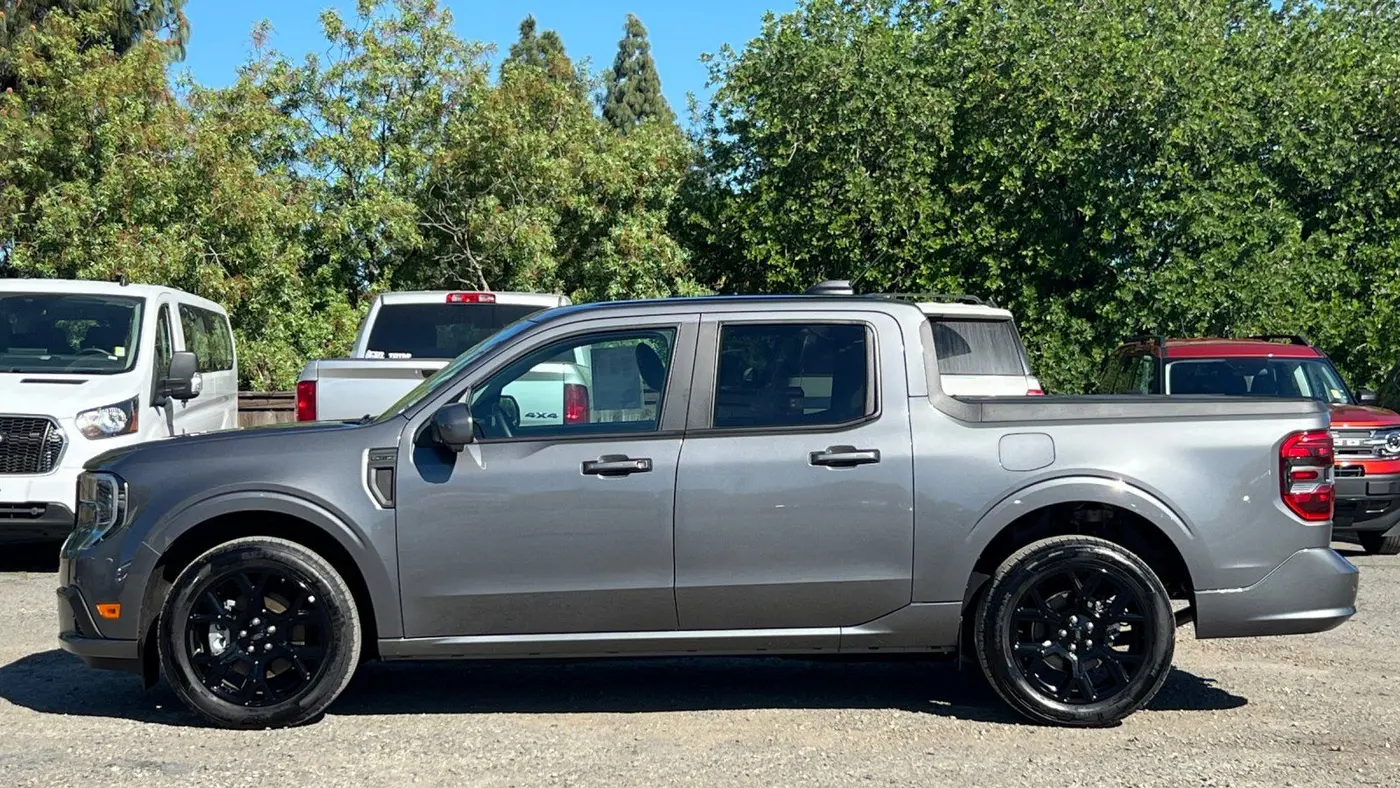 2025 Ford Maverick Lobo