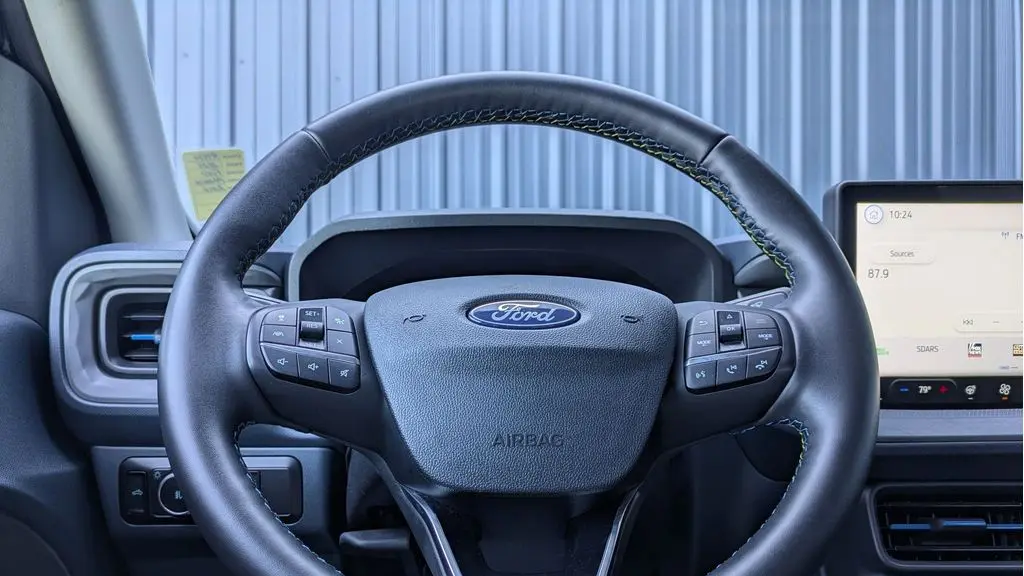 2025 Ford Maverick Lobo