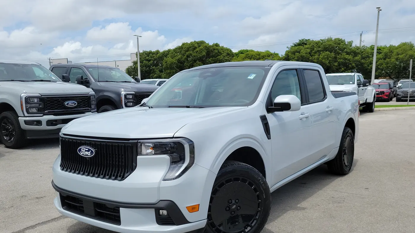 Preowned 2026 Ford Maverick Lobo for Sale