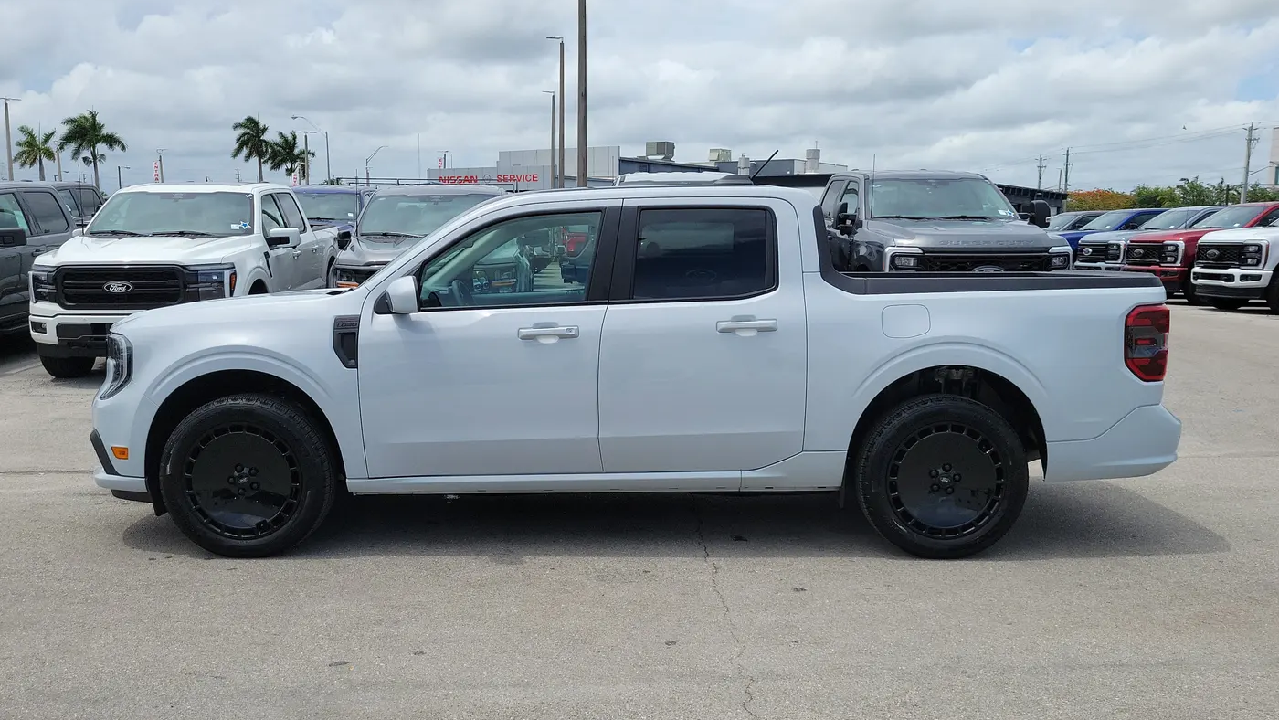 2026 Ford Maverick Lobo