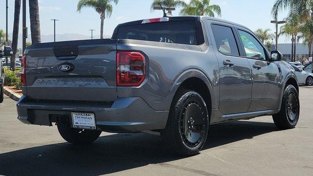 2025 Ford Maverick Lobo
