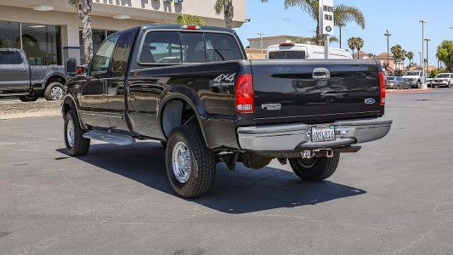 2000 Ford F-350 Super Duty XLT