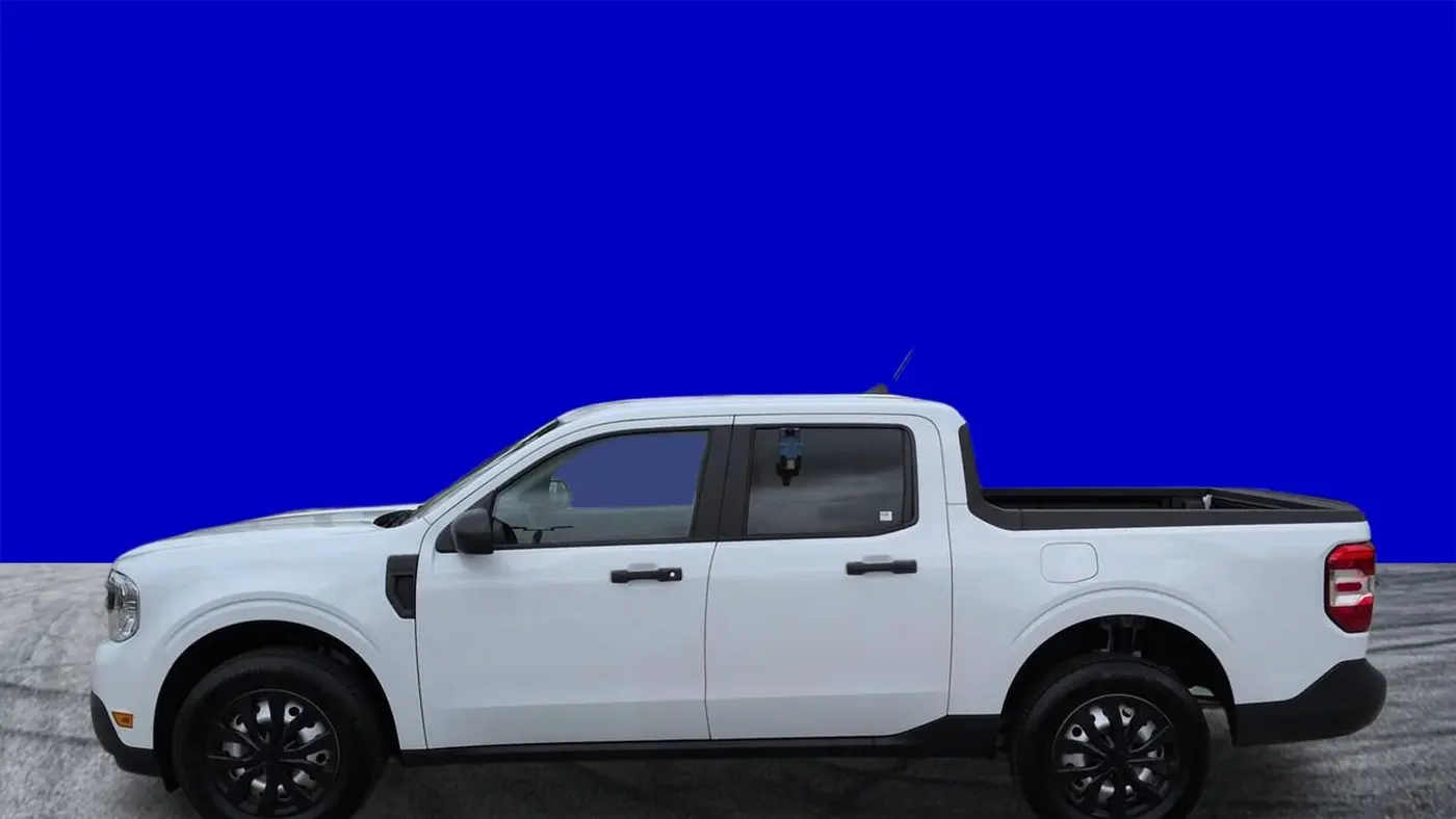 2024 Ford Maverick XL