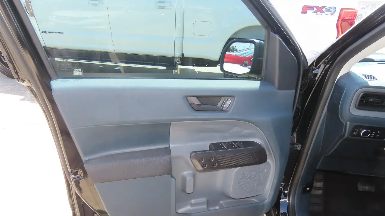 2024 Ford Maverick XL