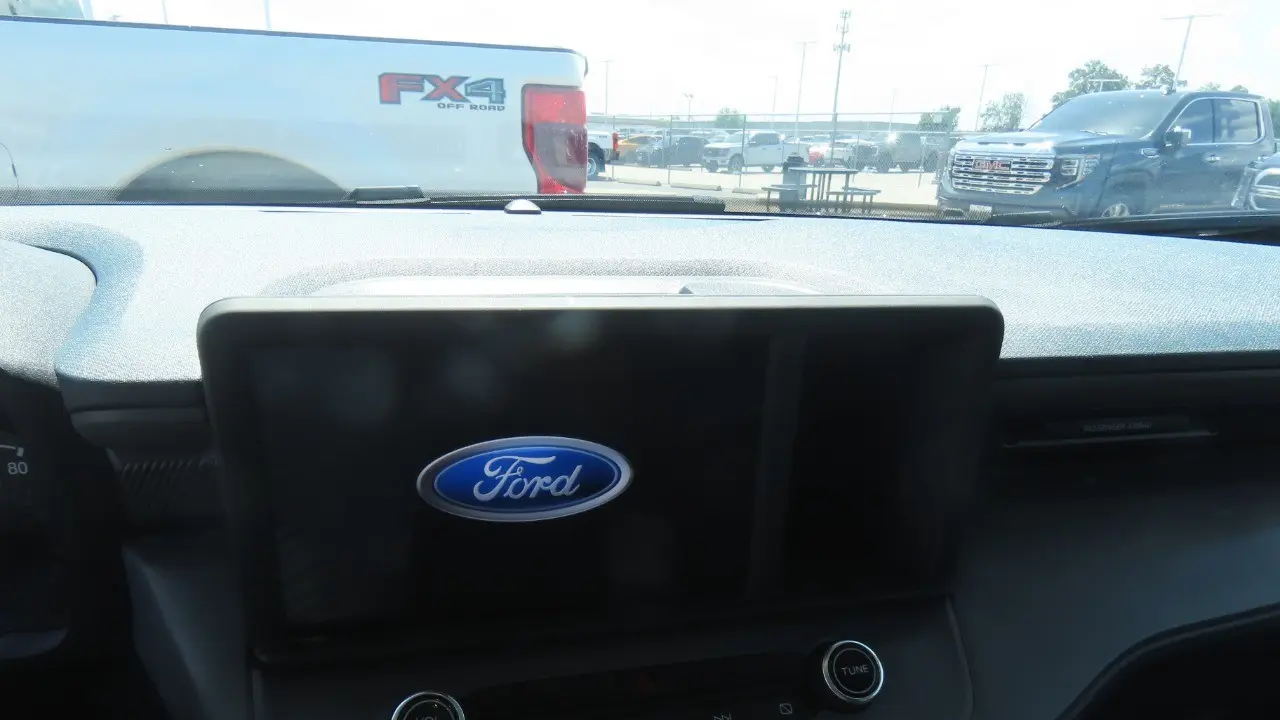 2024 Ford Maverick XL