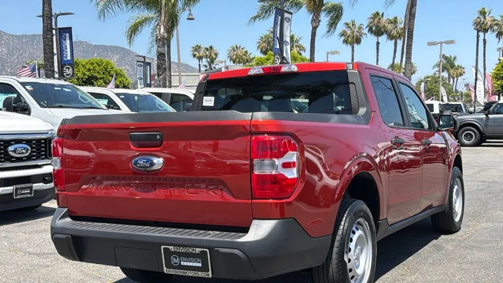 2024 Ford Maverick XL