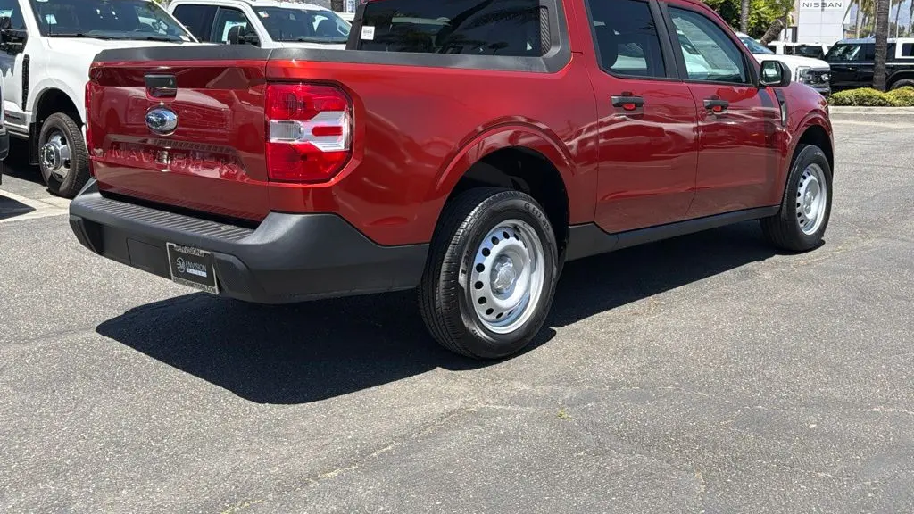 2024 Ford Maverick XL