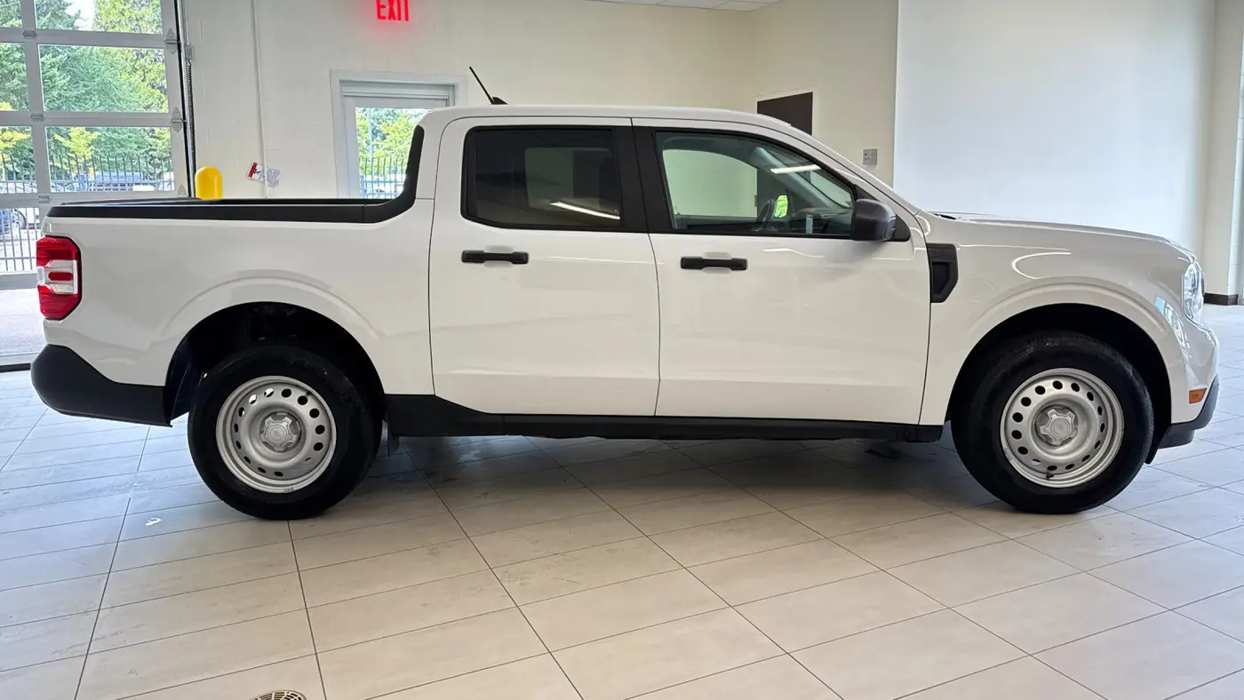 2024 Ford Maverick XL